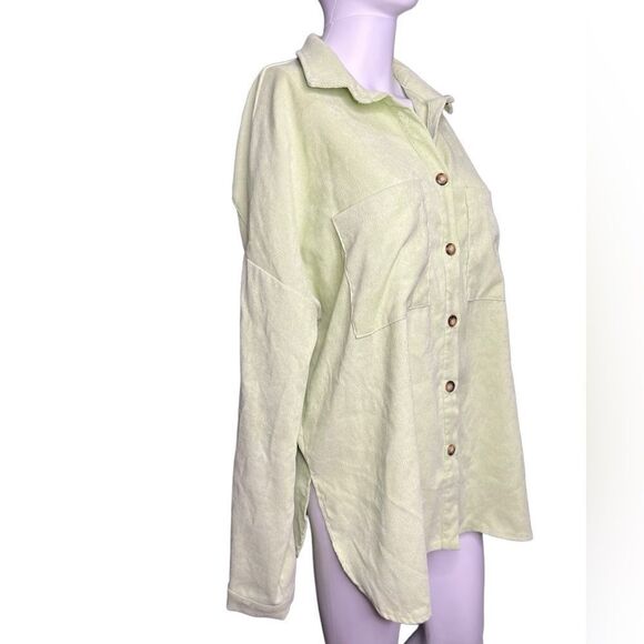 Kendall and Kylie Corduroy Button Down Shacket Green Size Medium - Picture 3 of 3